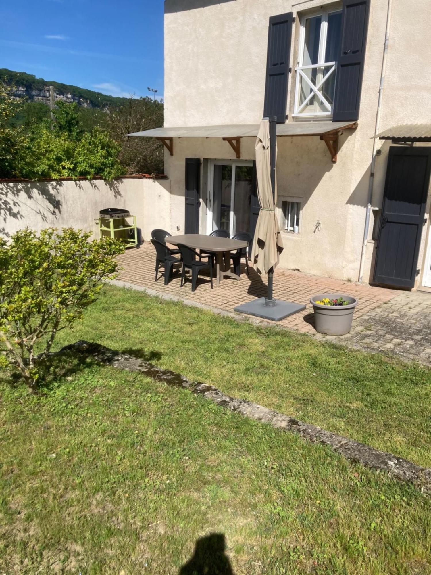 A Deux Pas Du Rhone Villa Sault-Brenaz Exterior photo